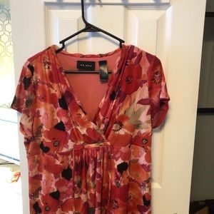 EUC Women’s Colorful Top - by Axcess XL